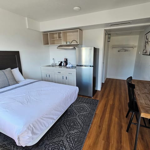 Standard Studio Suite | Blackout drapes, iron/ironing board, free WiFi