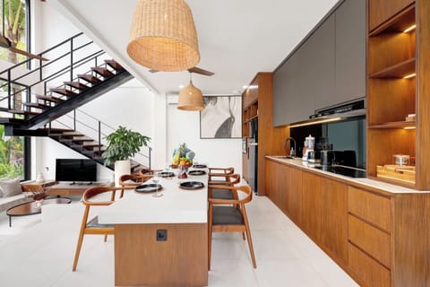 Family Villa, Pool View | Private kitchen