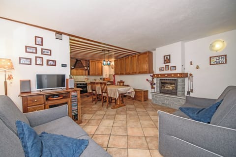 Apartment, Patio, Mountain View | Living area | 30-inch flat-screen TV with digital channels