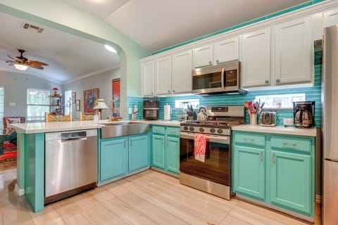 House (3 Bedrooms) | Interior