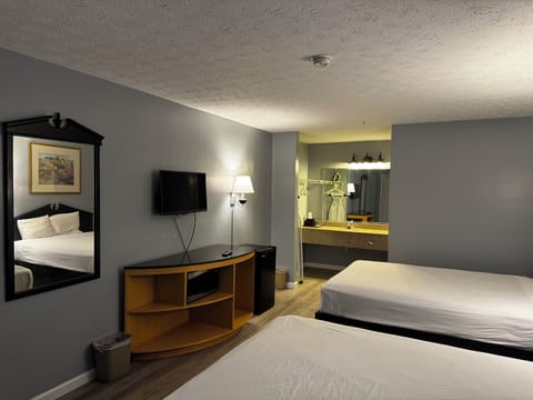 Desk, blackout drapes, iron/ironing board, free WiFi