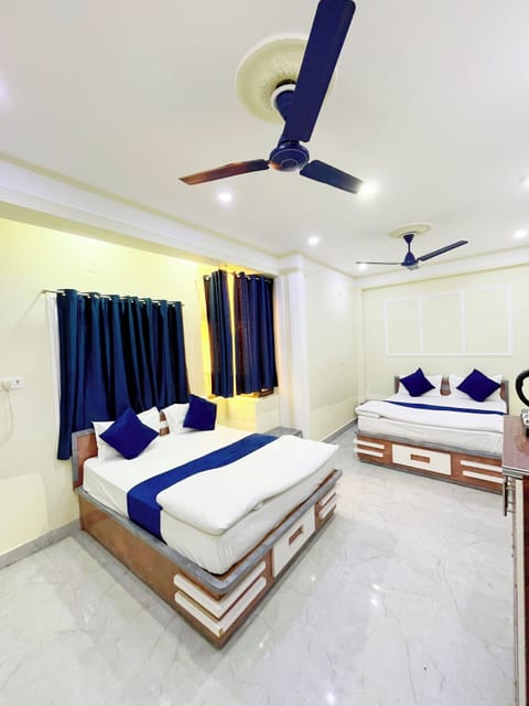 Family Room | Free WiFi