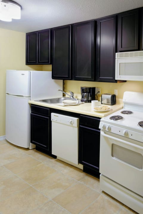 Suite, 1 Bedroom | Premium bedding, in-room safe, desk, laptop workspace