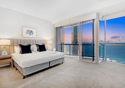 Luxury Apartment, 5 Bedrooms, Sea View | Iron/ironing board, cribs (surcharge), rollaway beds (surcharge)