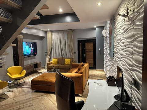 Standard Apartment, Balcony, City View | Living area