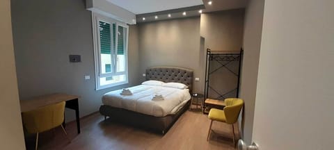 In-room safe, desk, iron/ironing board, free WiFi