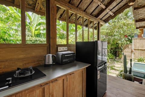 Villa, 1 Bedroom, Pool View | Private kitchen | Electric kettle