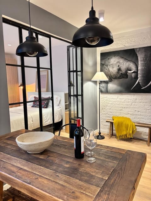 Junior Apartment | Living area | Flat-screen TV