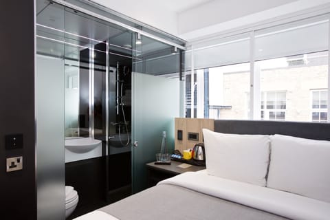 Club Queen Accessible Room | Individually furnished, desk, laptop workspace, soundproofing