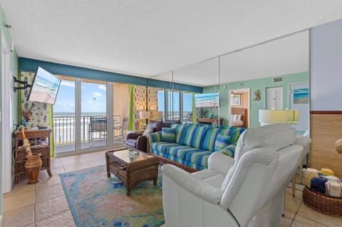 Condo, 1 Queen Bed with Sofa bed (Oceania Plaza 202) | Living area