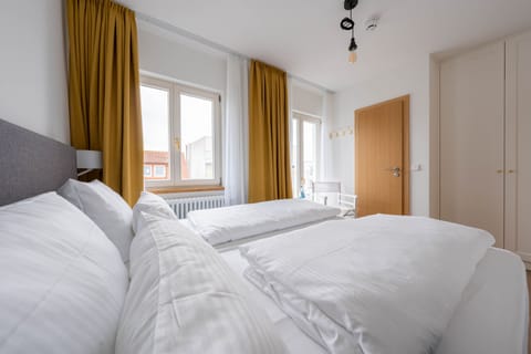 Economy Double Room, 1 Double Bed, Non Smoking | Iron/ironing board, free WiFi, bed sheets