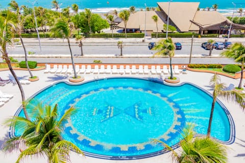 2 outdoor pools, pool umbrellas, sun loungers