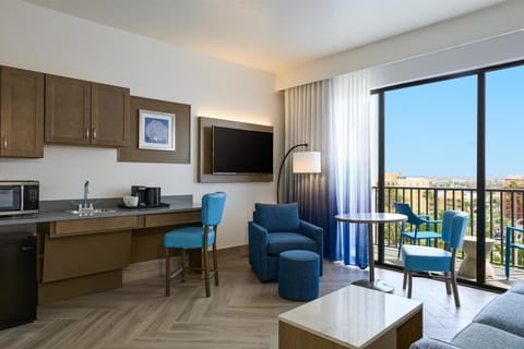 Hypo-allergenic bedding, in-room safe, blackout drapes