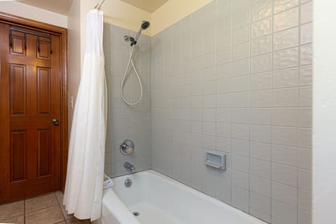 Traditional Suite, 2 Queen Beds | Bathroom | Free toiletries, hair dryer, bathrobes, towels