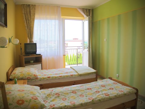 Basic Double Room | Free WiFi