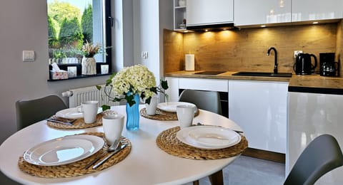 Comfort Apartment | Private kitchen | Fridge, oven, stovetop, coffee/tea maker