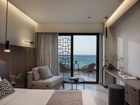 Deluxe Room Panoramic Sea View | Minibar, in-room safe, individually furnished, soundproofing
