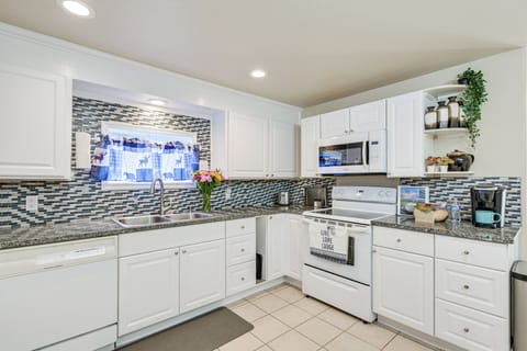 Cottage (3 Bedrooms) | Interior