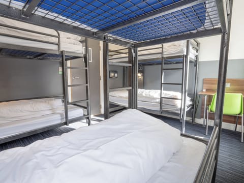 Free WiFi, wheelchair access