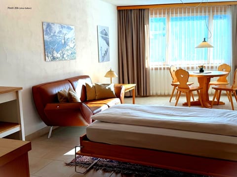 Poestli 1.5 Zimmer | Individually decorated, individually furnished, free WiFi, bed sheets