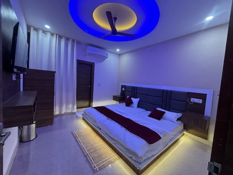 Family Triple Room, Garden View | Free WiFi