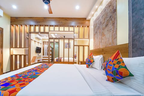 Egyptian cotton sheets, premium bedding, pillowtop beds, in-room safe