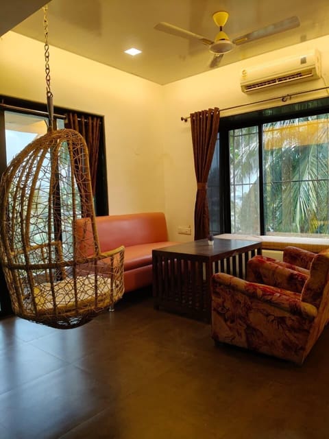 Deluxe Suite | Living area