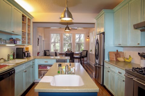 House, Partial Lake View | Private kitchen | Coffee/tea maker