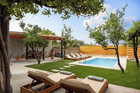 Deluxe Villa, Pool View | Private pool