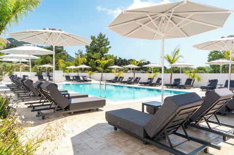 Seasonal outdoor pool