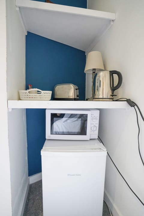 Deluxe Double Room | Iron/ironing board, free WiFi, bed sheets