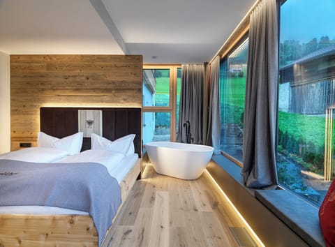 Comfort Apartment, City View | 1 bedroom, in-room safe, soundproofing, free cribs/infant beds