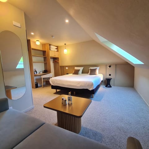 Family Room | Free cribs/infant beds, free WiFi, bed sheets