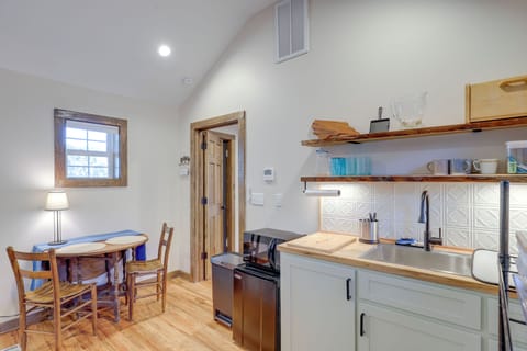 House (1 Bedroom) | Interior