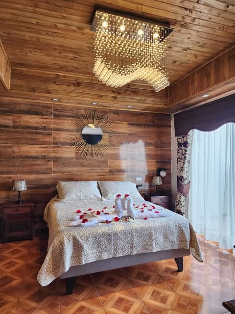 Family Room, Multiple Beds | Free WiFi