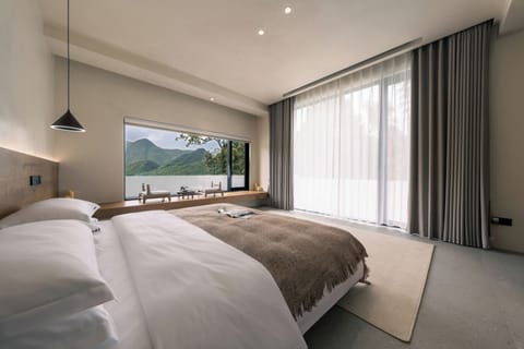 Luxury Double Room, 1 King Bed, Patio, Hill View | Down comforters, free minibar items, rollaway beds, free WiFi
