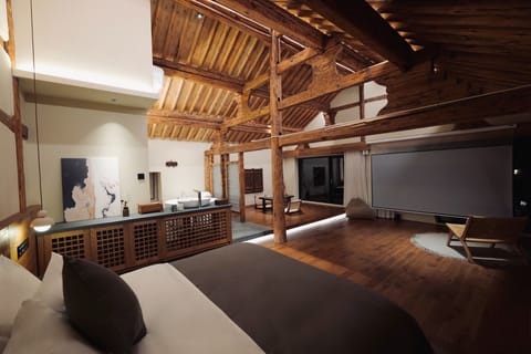 Signature Double Room | WiFi (free), bed sheets