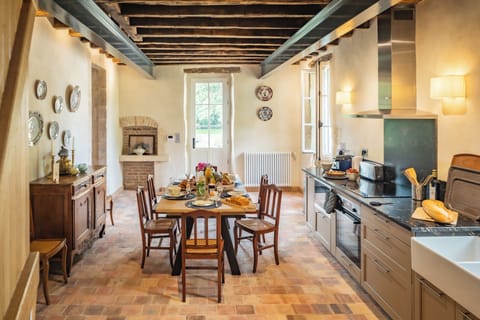 Maison du Meunier | Private kitchen | Espresso maker, electric kettle