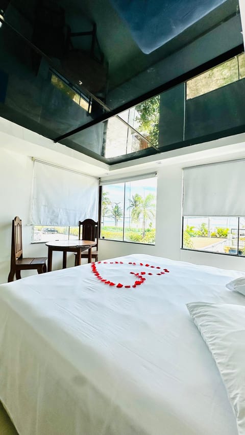 Comfort Quadruple Room, Sea View | Free WiFi, bed sheets