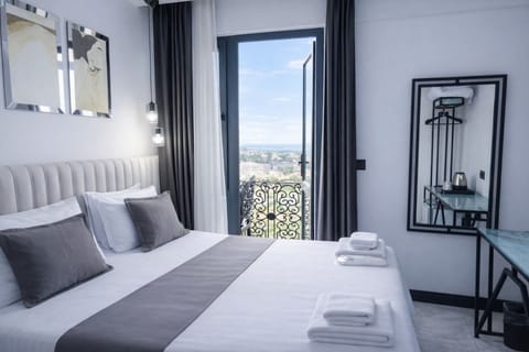 Deluxe Single Room, Smoking, Balcony | Terrace/patio