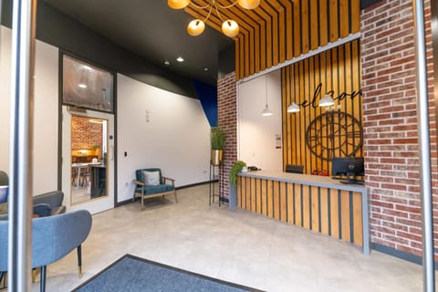 Concierge desk