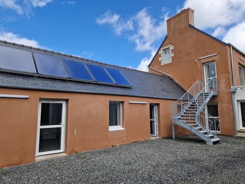 Double Room, Courtyard View | Bed sheets