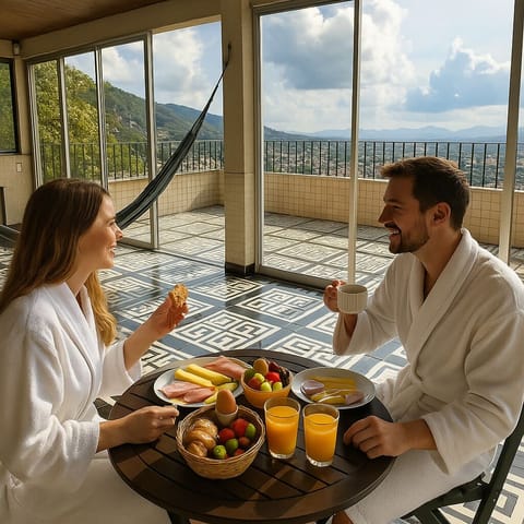 Free daily continental breakfast