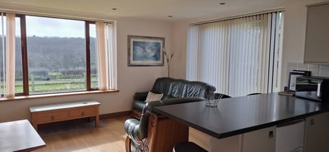 Cottage | Living area