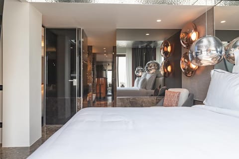 Suite, 1 King Bed | Minibar, in-room safe, desk, free WiFi