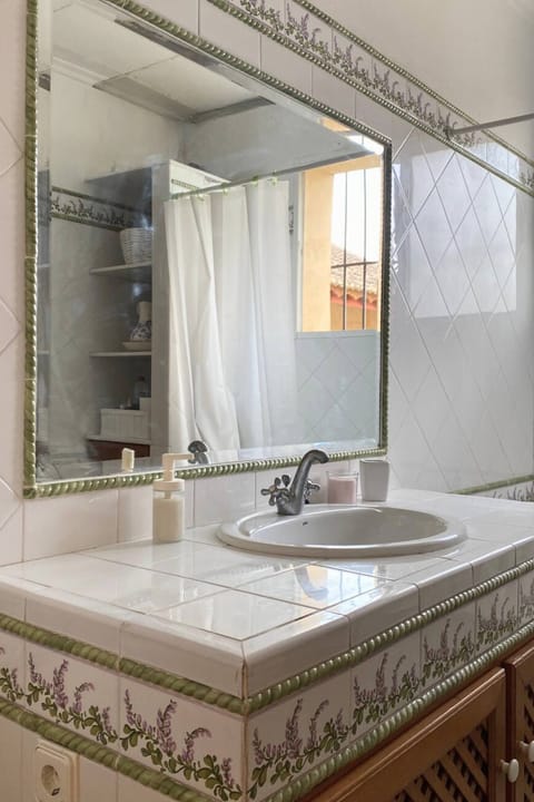 Shared Dormitory, 1 Bedroom, Smoking, Private Pool | Bathroom