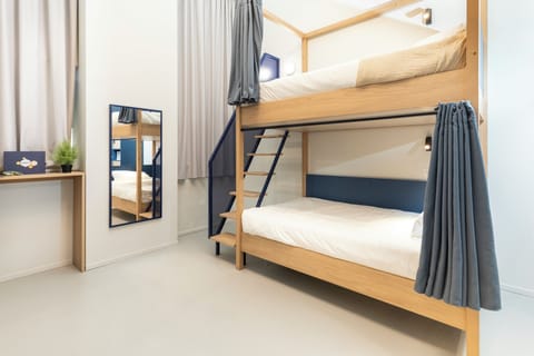 Desk, laptop workspace, free WiFi, bed sheets