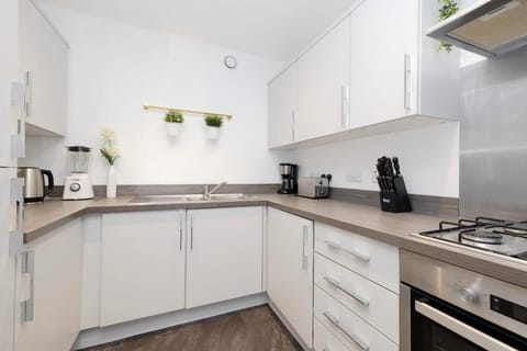 Standard House | Private kitchen | Electric kettle