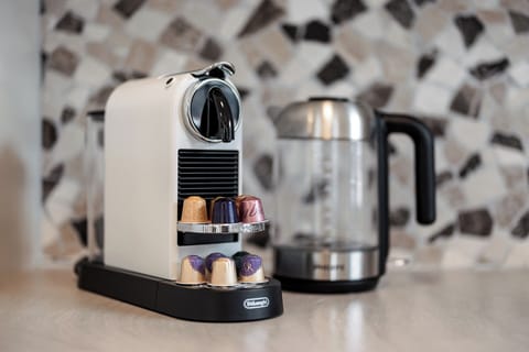 Traditional Chalet, Mountain View | Private kitchen | Electric kettle, toaster