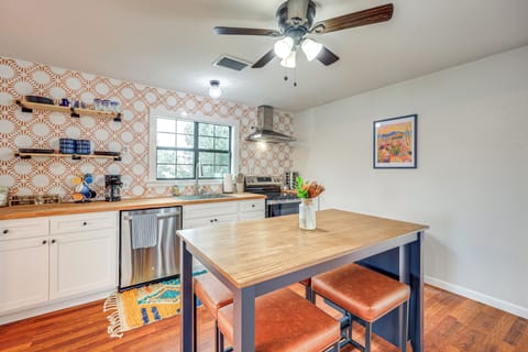 Cottage (2 Bedrooms) | Interior